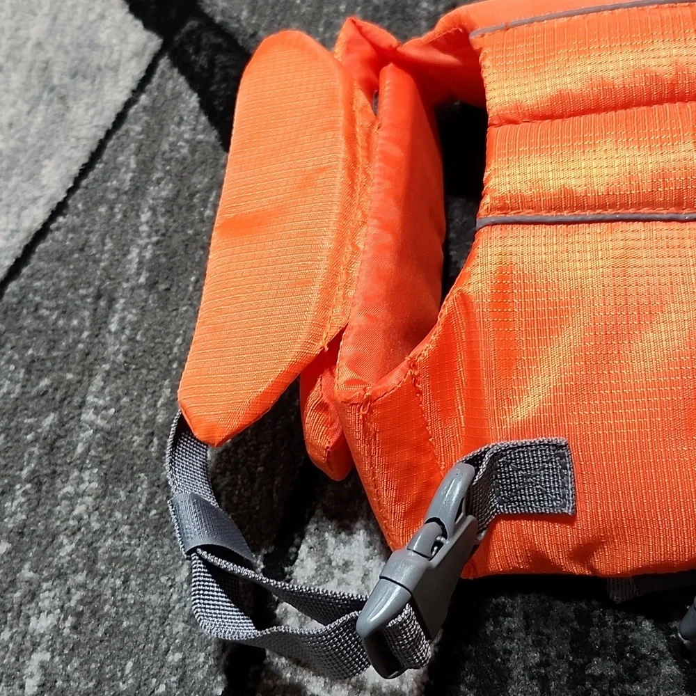 OUTWARD HOUND GRANBY SPLASH REFLECTIVE MAXIUMUM BUOYANCY DOG LIFE JACKET MED